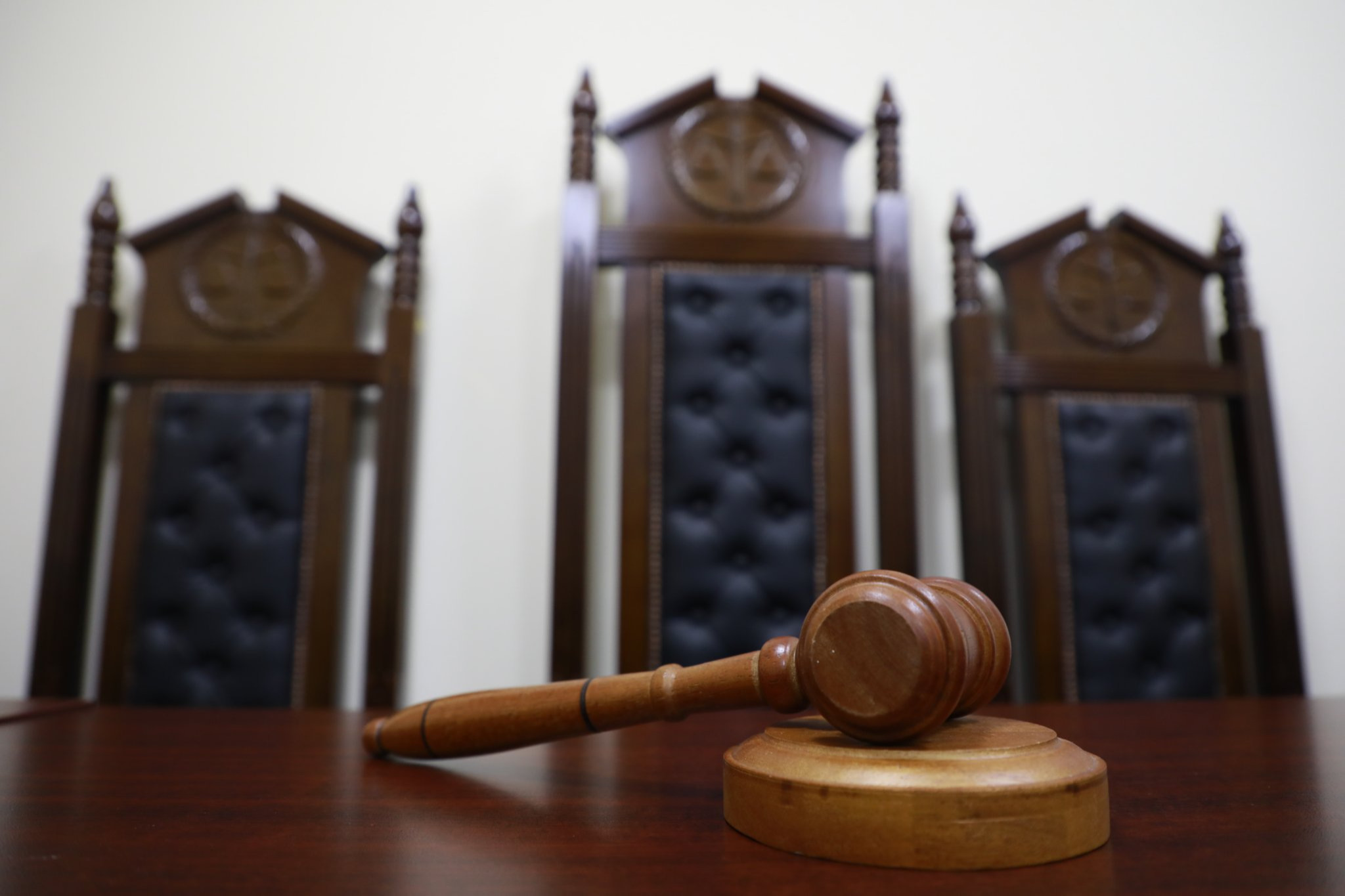 Түргэн тусламжийн эмч нарыг цагаатгажээ